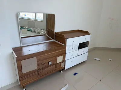 Wood Effect Dresser with Mirror and Drawers - Good Condition