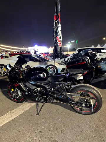 Suzuki GSXR 750