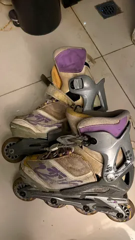 Used adjustable inline rollerblades (size adjustable), light wear with all protection items for body