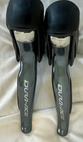Pair of Shimano Dura-Ace ST-9070 Di2 rim brake road bike shifters / levers
