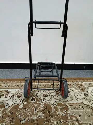 Heavy-duty hand truck / dolly