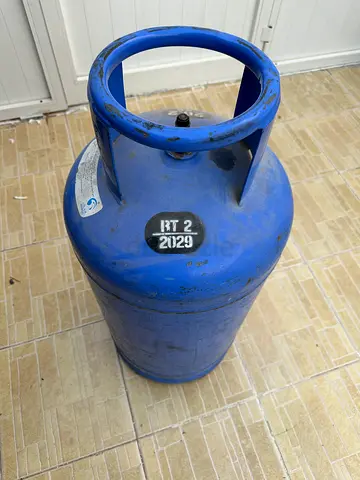 Big gas cylinder