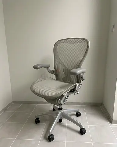 Herman Miller Aeron Chair Size B Fully Loaded with Posture Fit Support
