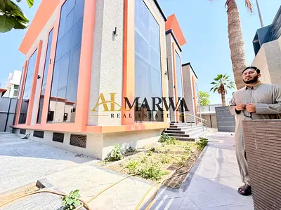 Huge 6 Bedrooms Villa With Cinema Hall