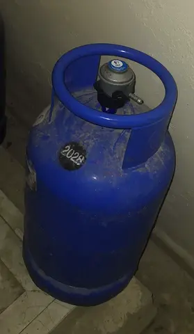 اسطوانة غاز ممتلئة بحالة ممتازة 2028