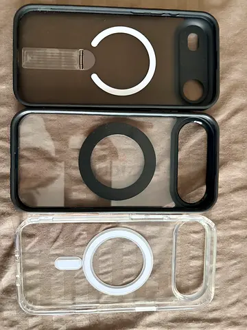 Set of 3 MagSafe-compatible clear and black iPhone 17 Air cases