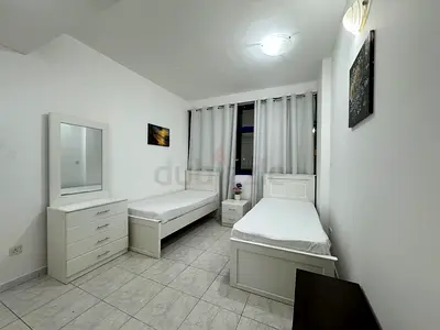 Exicutive working bachelor room available in near oudmetha metro station