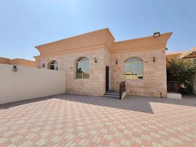 SINGLE STOREY VILLA| AWAY FROM FLIGHT PATH| SPACIOUS SIZE VILLA