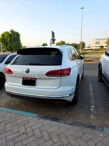 2021 Volkswagen Touareg – GCC | Excellent Condition | Lady Driven