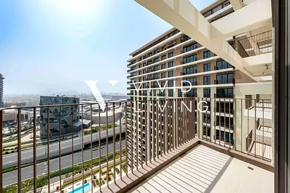HIGH FLOOR | POOL AND MALL VIEW | MULTIPLE OPTIONS