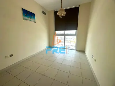 Modern Three Bedroom I Bright and Spacious I Vacant