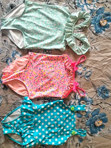 All for 40 AED Branded swimming costume for girls 3-5 years old in very good condition Al barsha 1