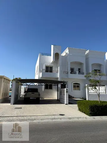 For Sale: Luxury villa directly on the sea – Ajmal Makan, Sharjah Waterfront.