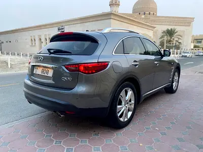 صورة 9 لـ 2014 Infiniti FX37