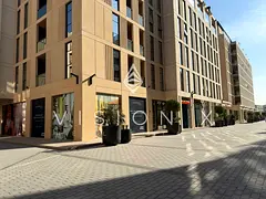 Tranquil Greenery | Walk to Retail | Spacious Apt