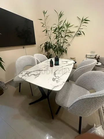Dinning Table Seating 4