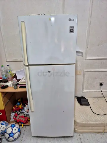 LG Top Freezer Refrigerator - 2-Door White (Used)