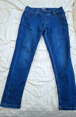 Blue stretch skinny jeans - size 6years , gently use