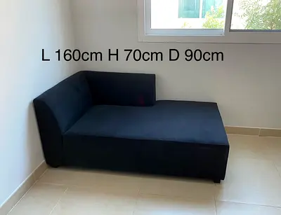 Sofa black barely used