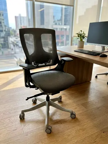 Used like new Merryfair office chair in good condition