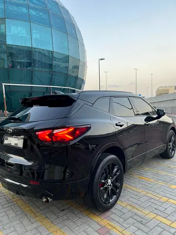 2020 Chevrolet BLAZER photo 2
