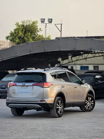 2018 Toyota RAV 4 — фото 6