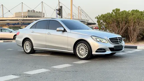 2014 Mercedes-BENZ E-CLASS photo 3