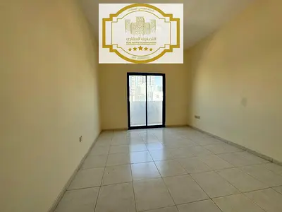 ✨ شقة غرفة وصالة واسعة مع بلكونة | موقع مميز في النعيمية 2 | سكن عائلي | 25,000 درهم سنوياً