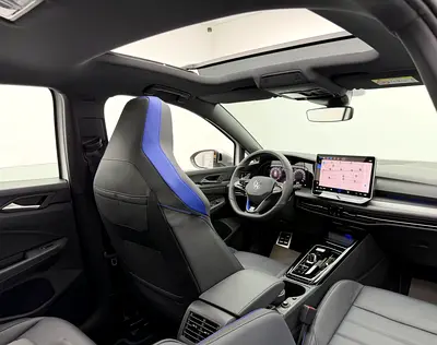 صورة 13 لـ 2025 Volkswagen GOLF R