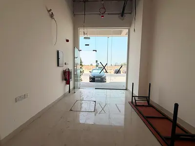 NEW SHOP FOR RENT IN PRIME LOCATION AVAILABLE FOR IMMEDIATE OCCUPANCY WITH HIGH FOOT TRAFFIC FLEXIBLE PAYMENT TERMS AND GREAT DISPLAY WINDOWS