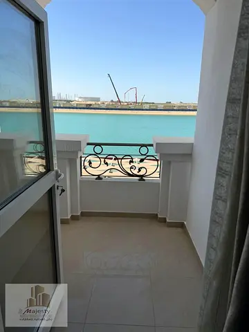 🌊 **Luxury Villa for Sale Right on the Sea – Sharjah Waterfront** 🌊 ✨ **A unique chance for upscale living with a direct sea view**