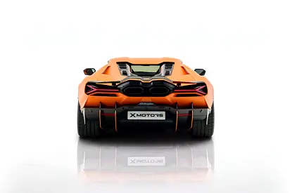 صورة 6 لـ 2024 Lamborghini REVUELTO