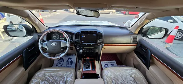 2015 Toyota LAND CRUISER — фото 12