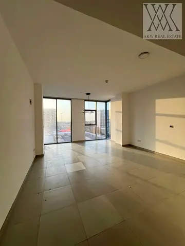 SPACIOUS SIZE | BRIGHT UNIT | RENTED HIGH PRICE