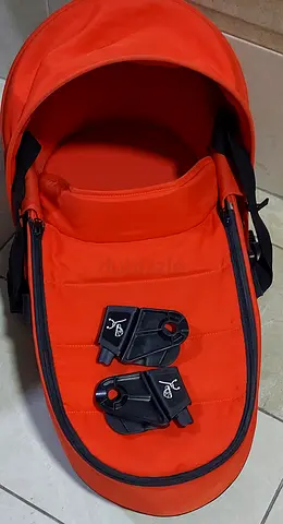 Yoyo bassinet with adapter