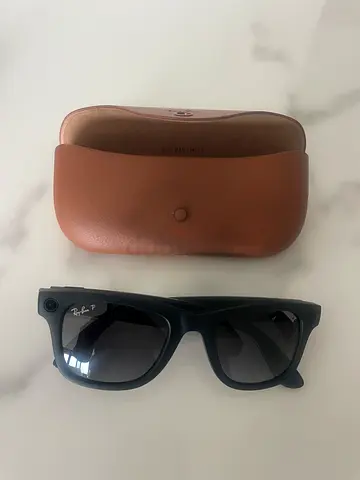 Meta Ray-Ban Wayfarer Sunglasses with Brown Leather Case