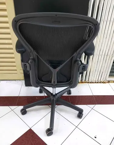 Aeron Herman Miller Classic Chair Full Option Size B