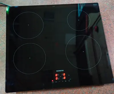 Siemens 4-Zone INDUCTION Cooktop Built-in - Good Working Condition