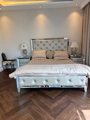 Bed Set with Dressing Table