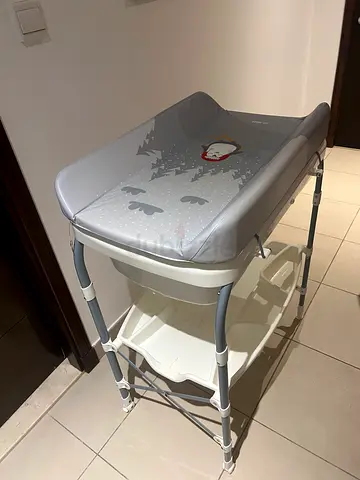Jikel Standing Baby Bath & Changing Table - Grey
