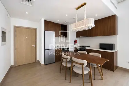 Exquisite Unit with Grand Skyline Views | Vacant