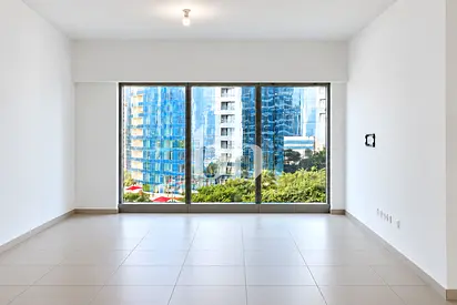 High Floor | Bright Studio | Prime Location