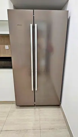 Siemens side by side fridge and freezer new model slightly used