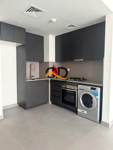 LUXURY FALAT 1BHK POOL VIEW RANT ONLY 60K ( 4 CHAQ PAYMENT ) GYM POOL AND PARKING PARIM LOCATION AR