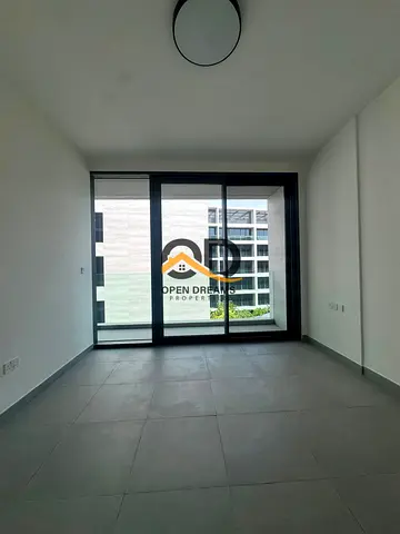 LUXURY FALAT 1BHK POOL VIEW RANT ONLY 60K ( 4 CHAQ PAYMENT ) GYM POOL AND PARKING PARIM LOCATION AREA
