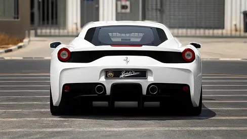 صورة 8 لـ 2014 Ferrari 458 SPECIALE