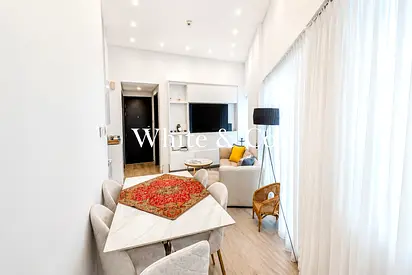 UPGRADED APARTMENT | LARGE UNIT | BRIGHT