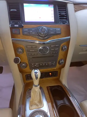 2014 Infiniti QX80 照片 15