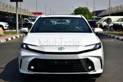 2025 TOYOTA CAMRY GLE GCC SPECIFICATION PANORAMIC WHITE
