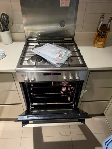Siemens gas cooker 60 cm good condition for sale